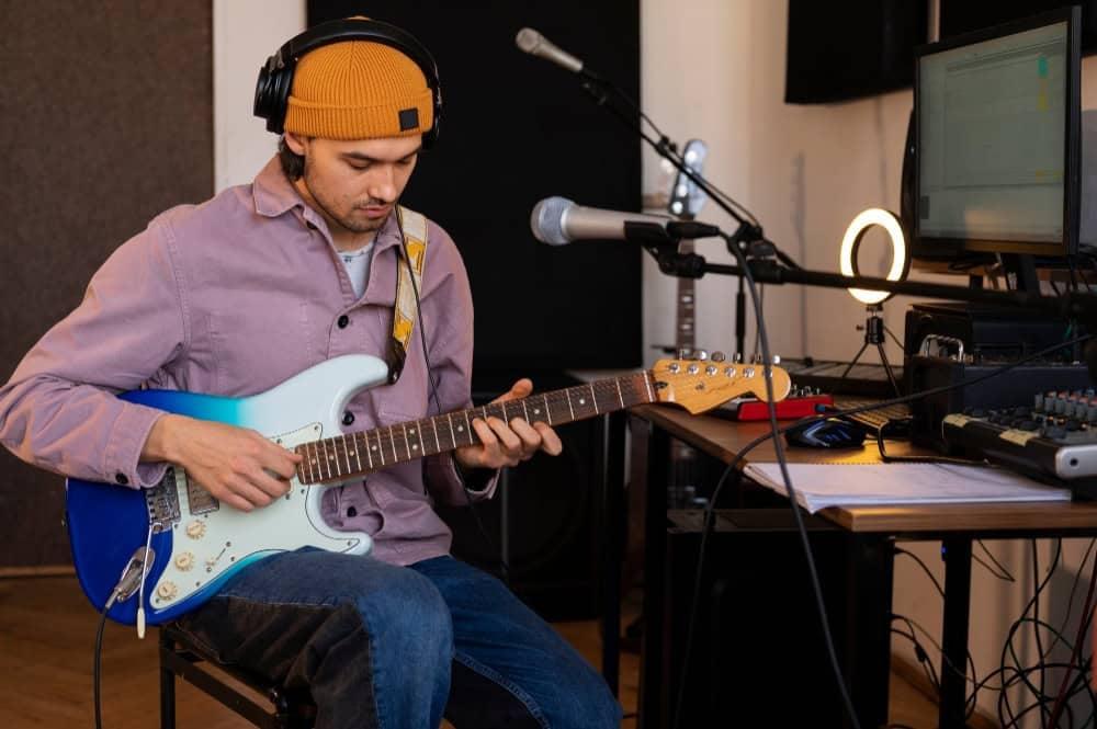 How Independent Artists Can Sell Music Online How Independent Artists Can Sell Music Online